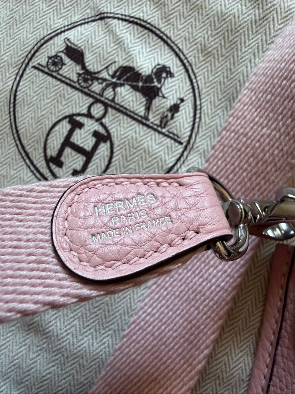 Hermes Evelyne Style Leather Crossbody Bag Sakura Pink designer luxury fashion - Picture 6 of 8